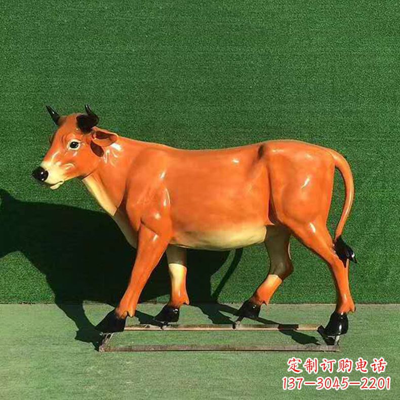 海南玻璃钢材料制作的动物雕塑