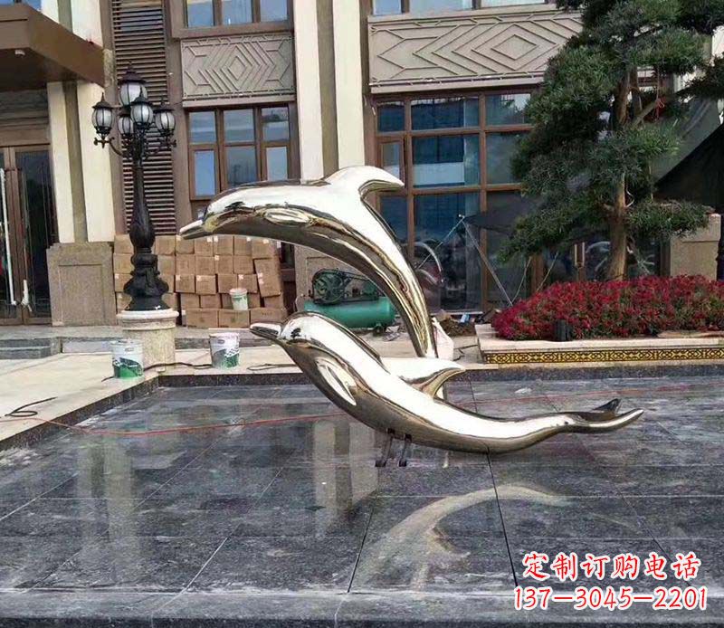 海南不锈钢海豚雕塑——美丽的艺术礼物