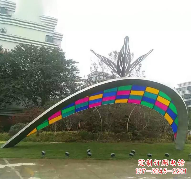 海南不锈钢彩色拼接拱门雕塑