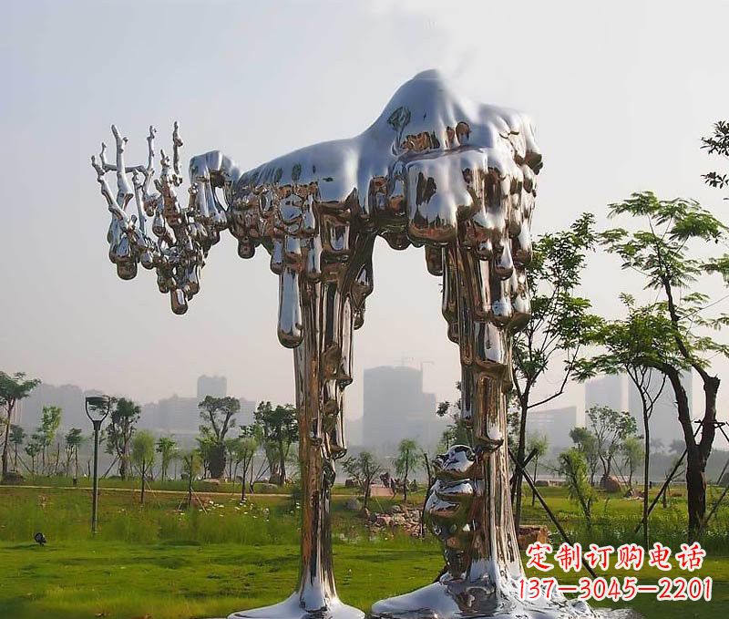 海南拱门雕塑以不锈钢点缀精美的艺术品