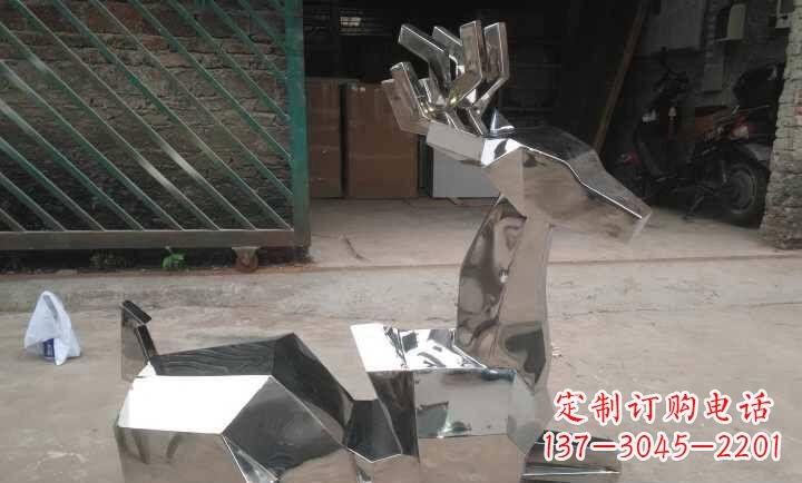 海南不锈钢鹿雕塑艺术之美