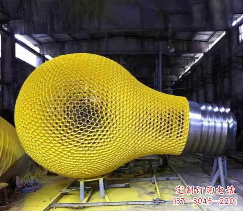 海南新题目不锈钢灯泡雕塑精致的艺术珍品