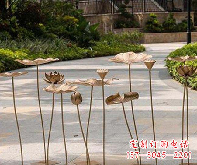 海南不锈钢锻造荷花装饰雕塑——精美绝伦