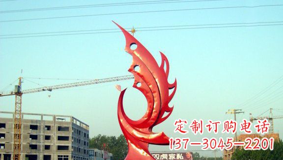 海南凤凰城市的不锈钢雕塑