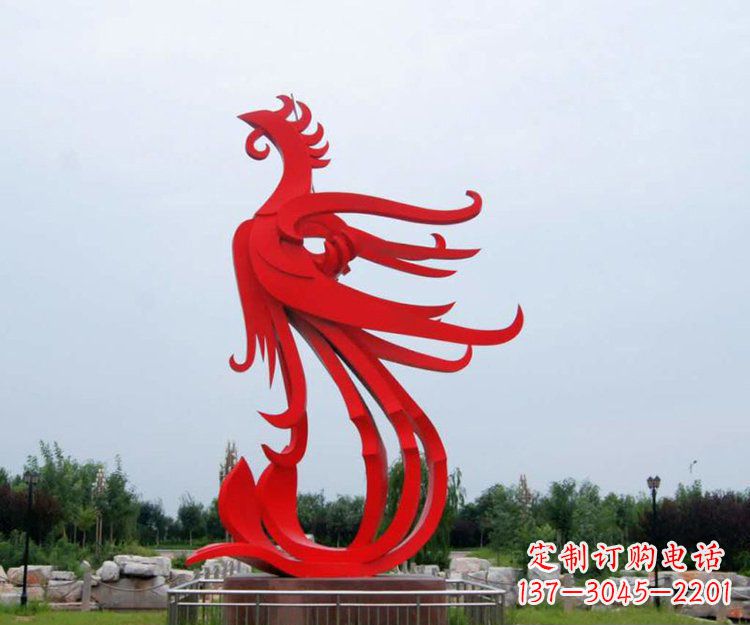 海南精美凤凰雕塑点亮凤凰公园