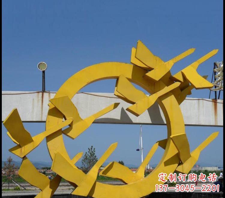 海南不锈钢大雁雕塑点缀公园美景