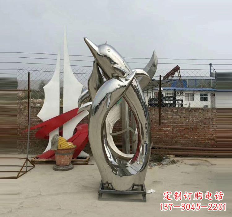 海南不锈钢海豚雕塑——象征着动物自由的象征