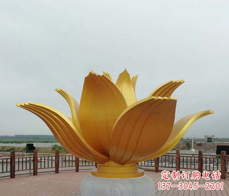 海南不锈钢荷花绽放的美丽雕塑