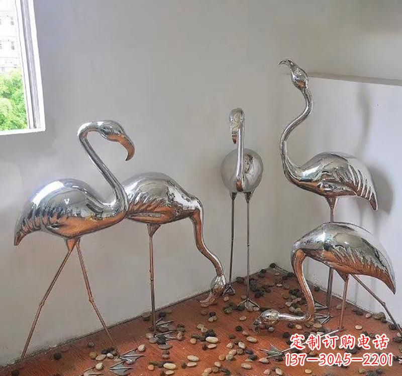 海南不锈钢火烈鸟象征勇气与活力