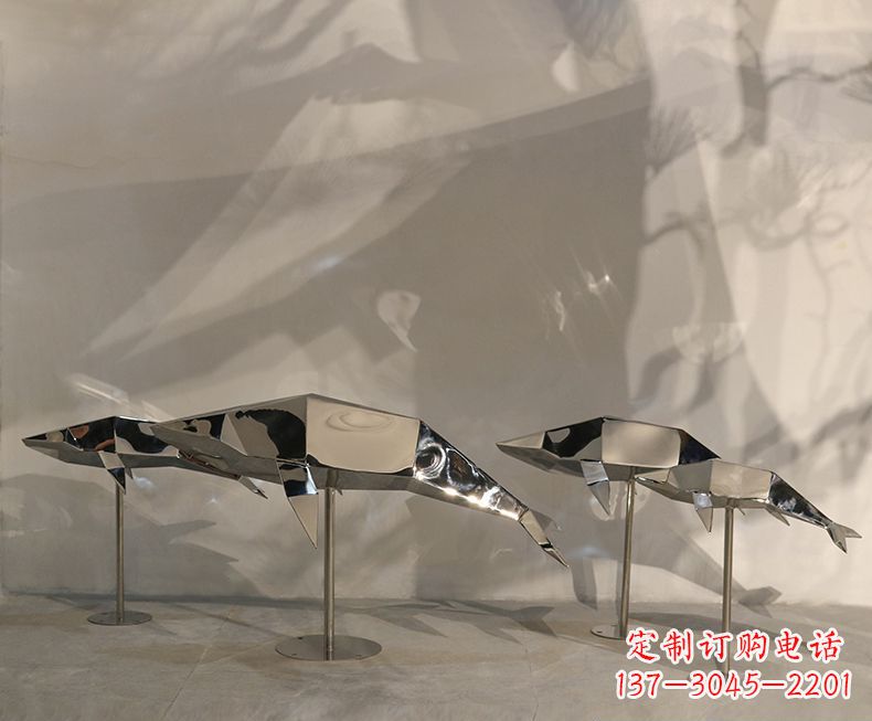 海南不锈钢海豚雕塑——精致的艺术形式