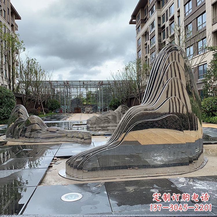 海南不锈钢镜面假山雕塑给城市带来灵动之美