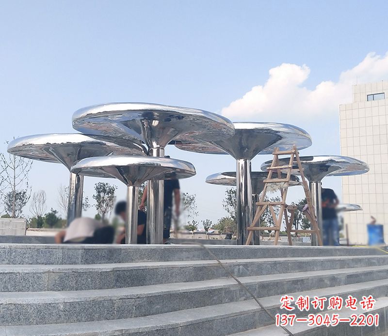 海南艺术精美的不锈钢蘑菇公园雕塑