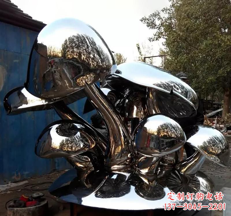 海南不锈钢蘑菇雕塑给空间增添活力