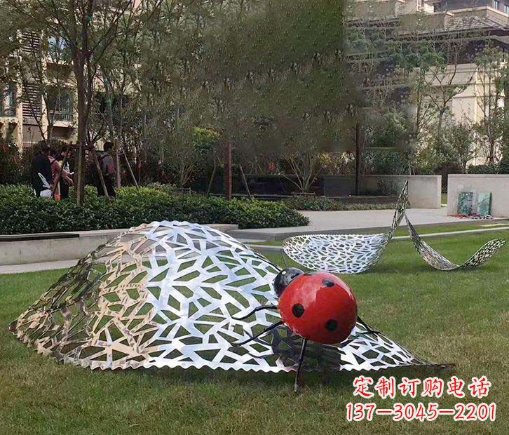 海南不锈钢瓢虫雕塑令人惊叹的艺术之美