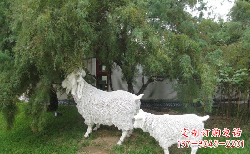 海南不锈钢山羊雕塑静谧中的动态美