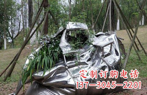 海南不锈钢手提包雕塑——精美的艺术形式