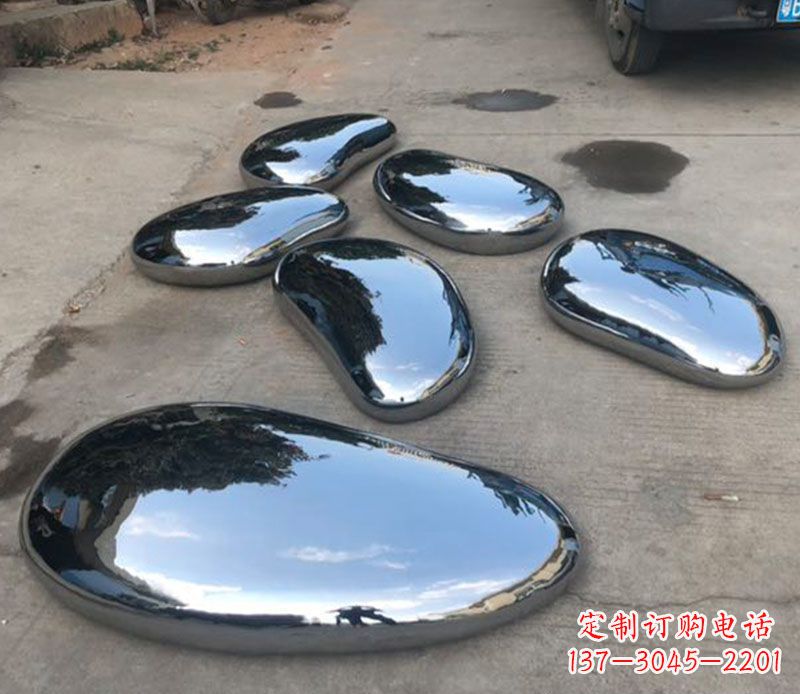 海南水滴雕塑——不锈钢的精美之作