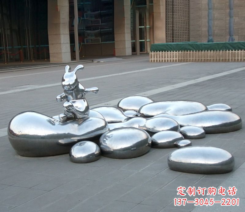 海南不锈钢兔子雕塑饱含艺术美感的艺术品