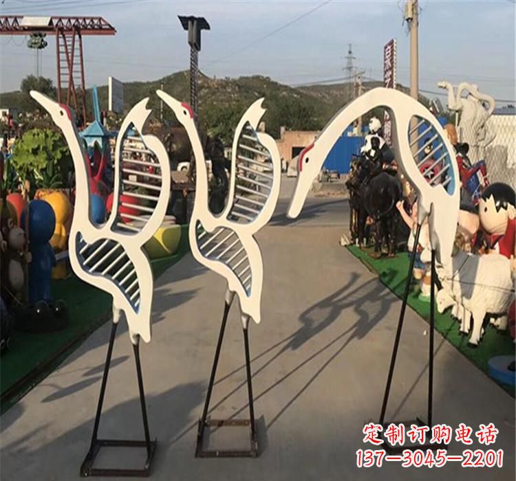 海南精美不锈钢仙鹤雕塑