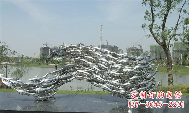 海南精美动物雕塑点缀不锈钢鱼群公园