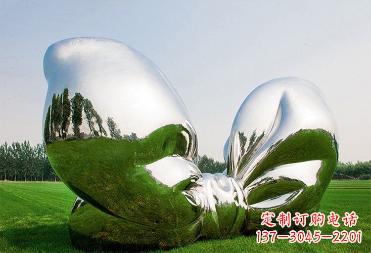 海南艺术之美——不锈钢园林大型蝴蝶结雕塑