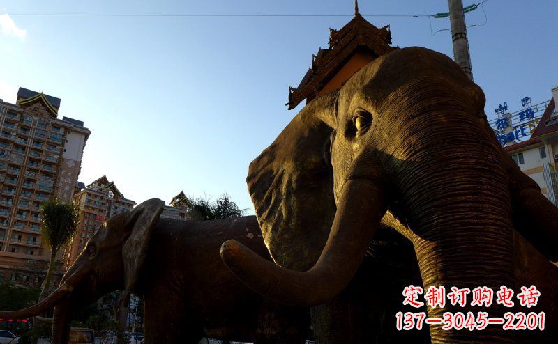 海南步行街上的大象雕塑——给街道带来活力