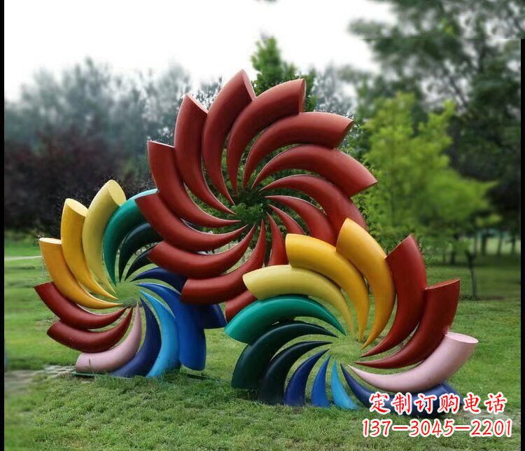 海南彩色不锈钢风车雕塑