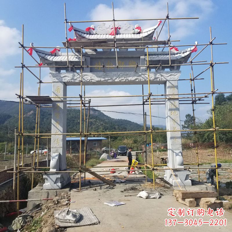 海南村庄石牌坊雕塑传承民间文化