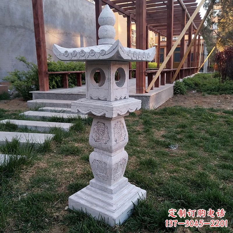 海南大理石灯笼雕塑