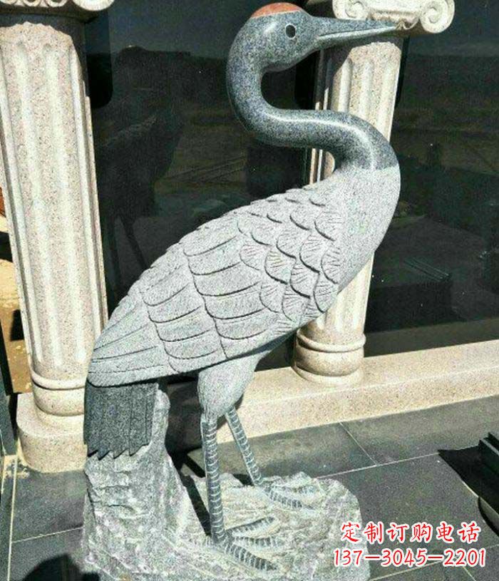 海南传统工艺精雕丹顶鹤雕塑