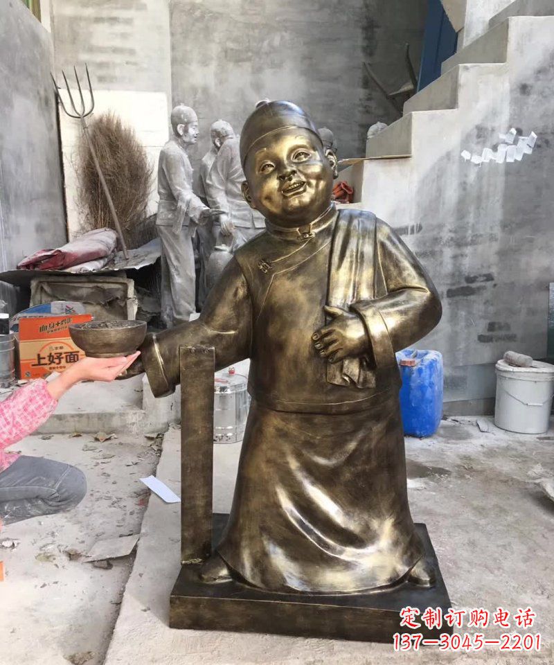 海南店小二铜雕——精美精致的人物雕塑