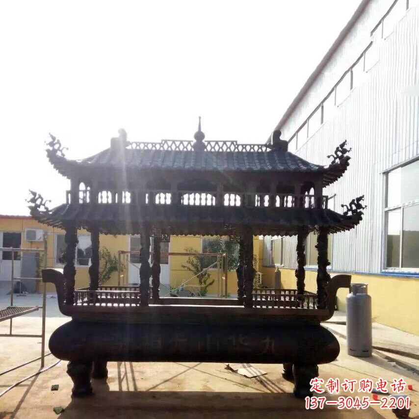 海南欣赏传统文化的多层铜香炉雕塑