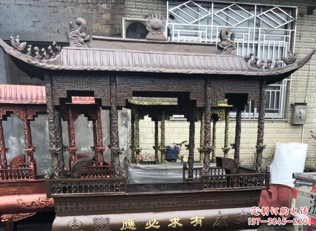 海南精美仿古铜香炉雕塑