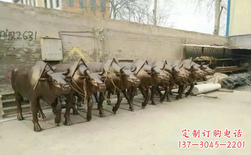 海南仿铜玻璃钢动物雕塑
