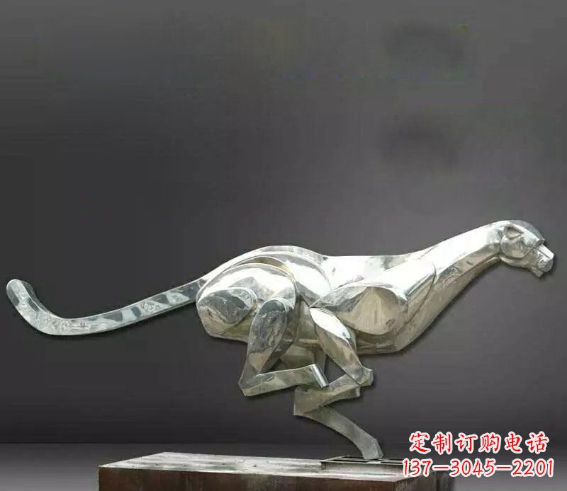 海南公园不锈钢奔跑的豹子动物雕塑