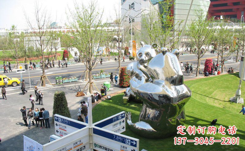 海南魅力镜面不锈钢熊猫景观雕塑