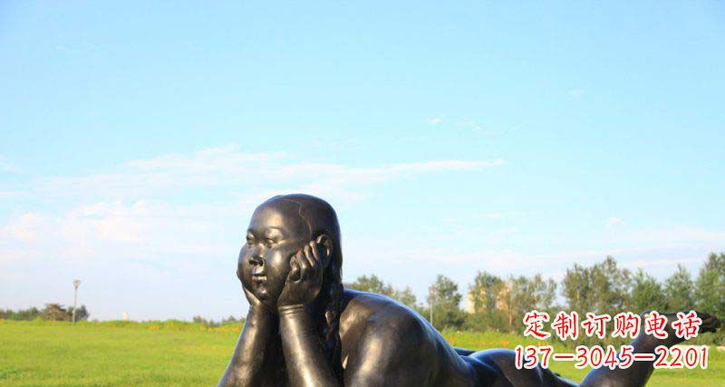 海南美好时光,萌萌哒胖女孩青铜雕塑