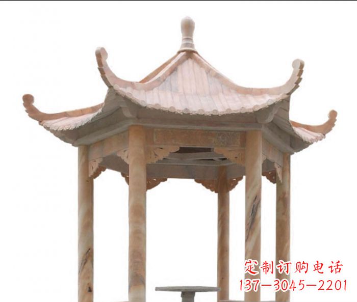 海南美丽而优雅的公园晚霞红六角石凉亭雕塑