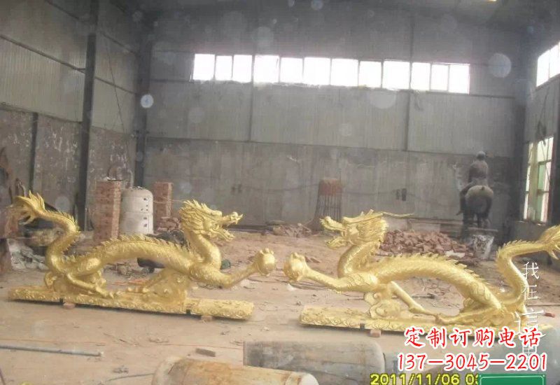 海南双龙戏珠铜雕