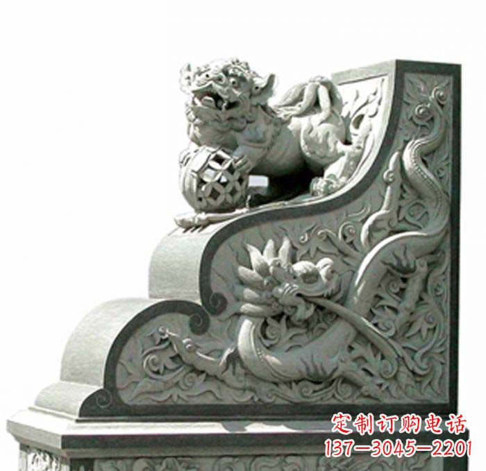 海南寺庙景观玩绣球狮子石雕门墩