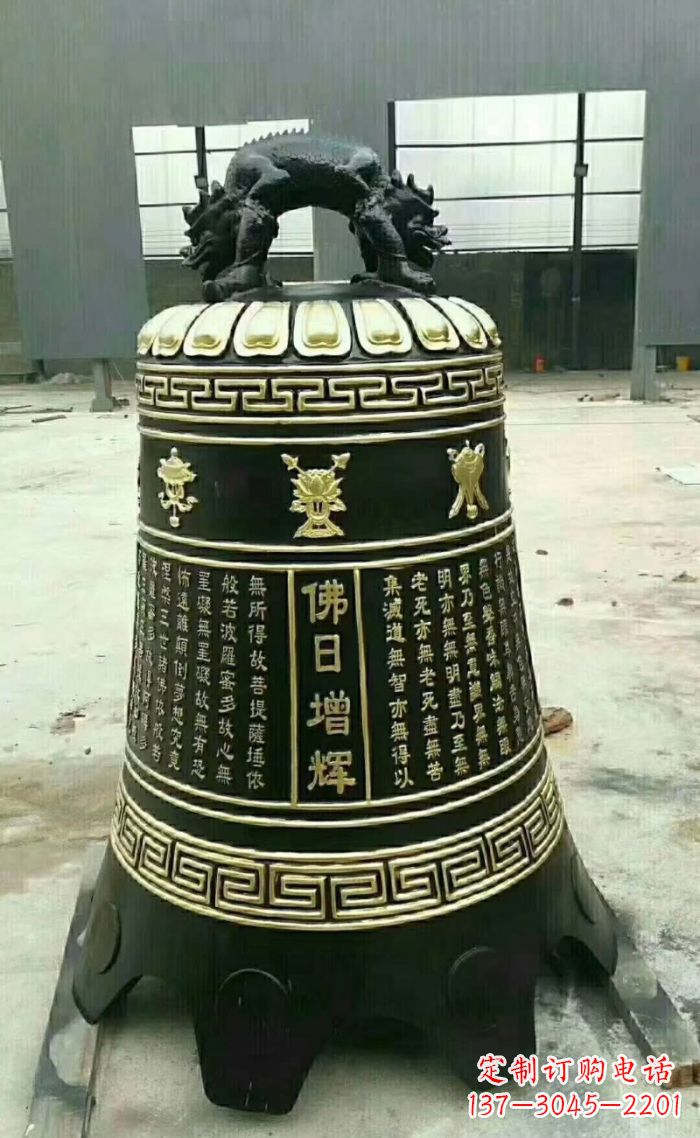海南寺庙铜钟雕塑 (6)