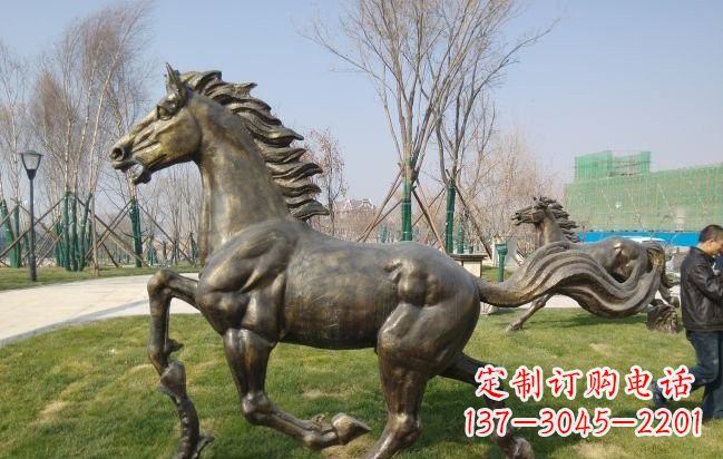 海南铜雕奔马