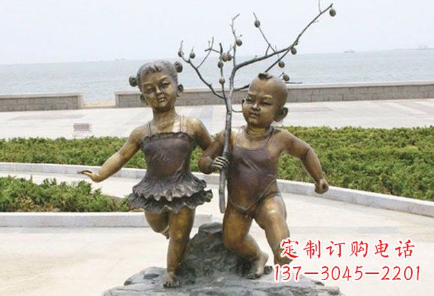 海南玩耍的儿童铜雕