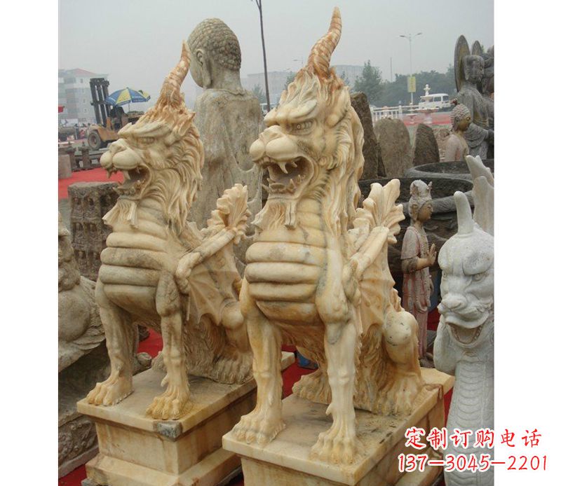 海南晚霞红独角兽雕塑