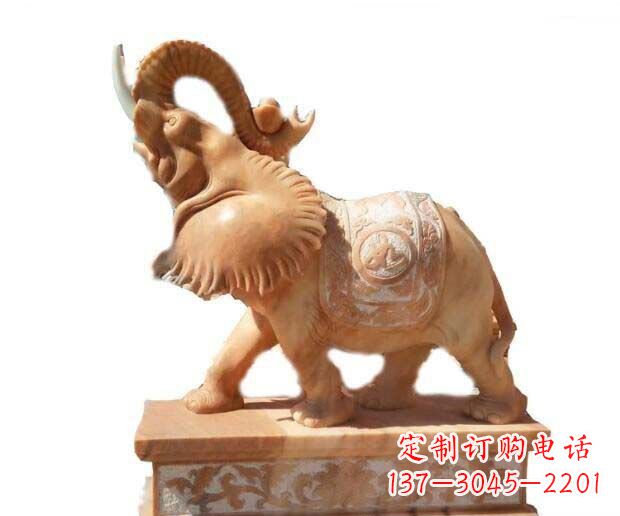 海南晚霞红吉祥如意象鼻朝天的大象石雕