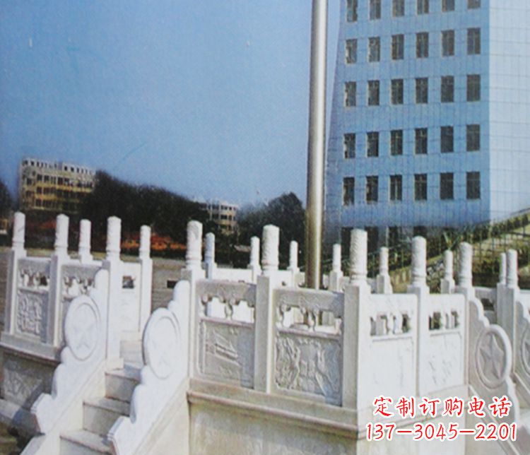 海南校园汉白玉升旗台景观石雕