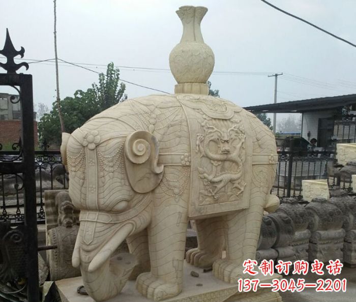 海南园林景观驮瓶大象石雕