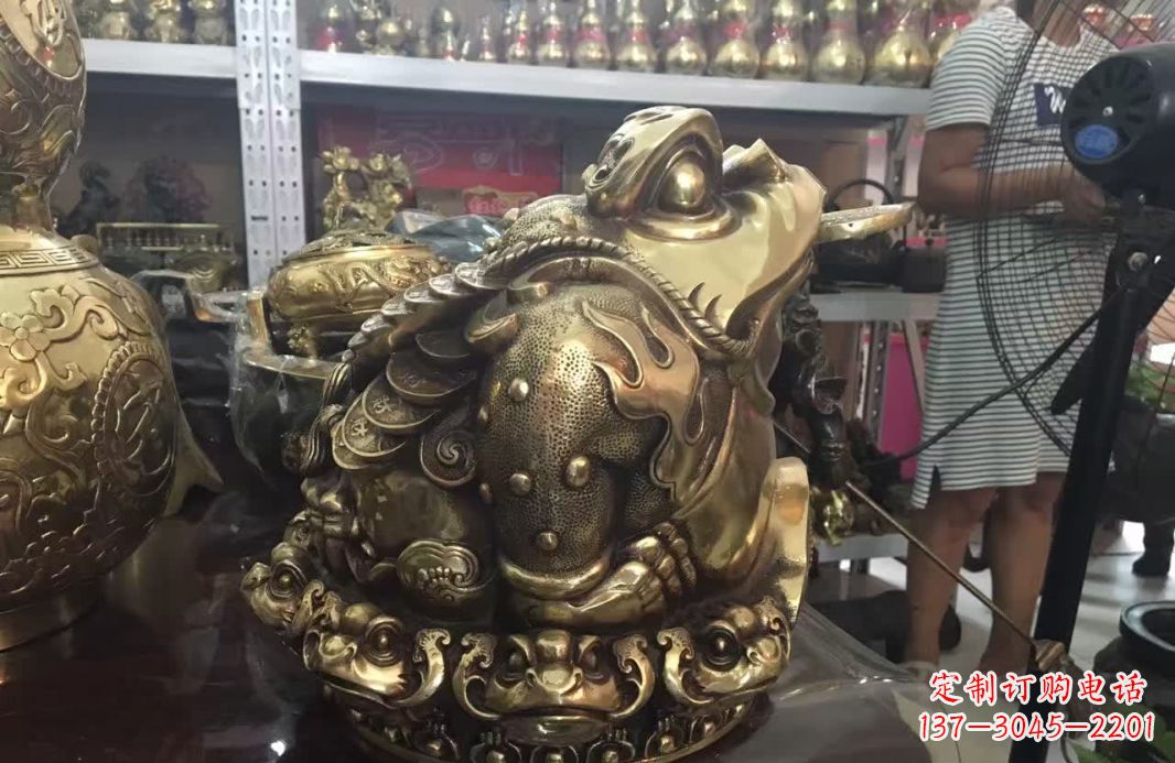海南招财金蟾动物铜雕