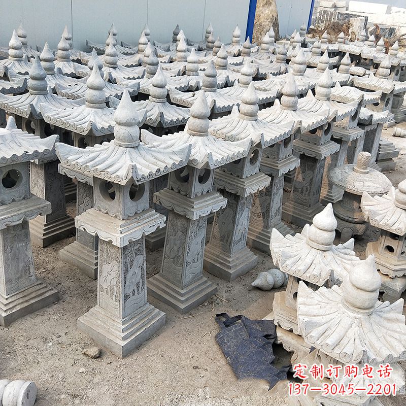 海南中式青石灯笼雕塑