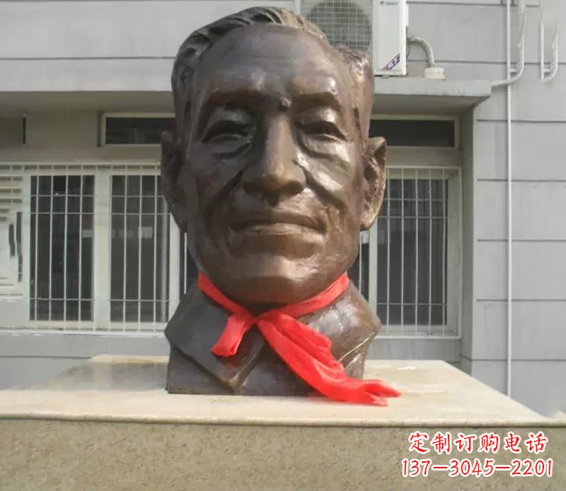 海南朱宪彝校园名人头像铜雕